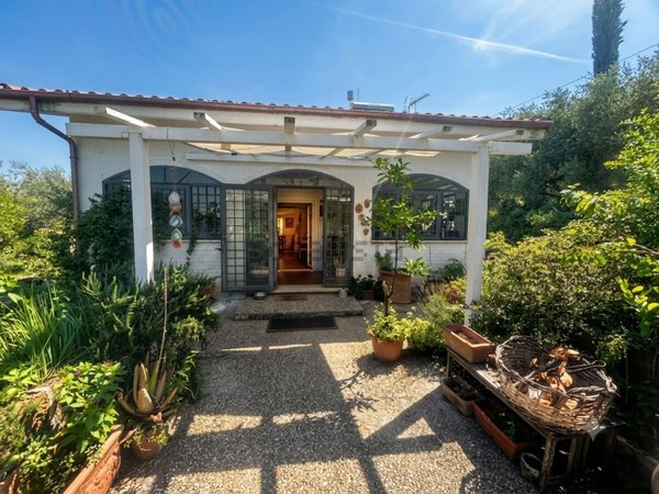 casa indipendente in vendita a Zagarolo