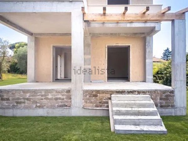 casa indipendente in vendita a Zagarolo