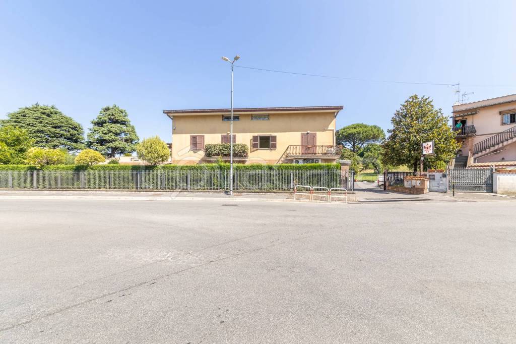 casa indipendente in vendita a Zagarolo