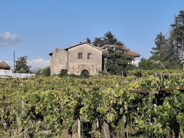 casale in vendita a Zagarolo