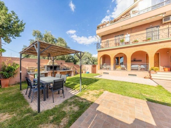 appartamento in vendita a Zagarolo in zona Valle Martella