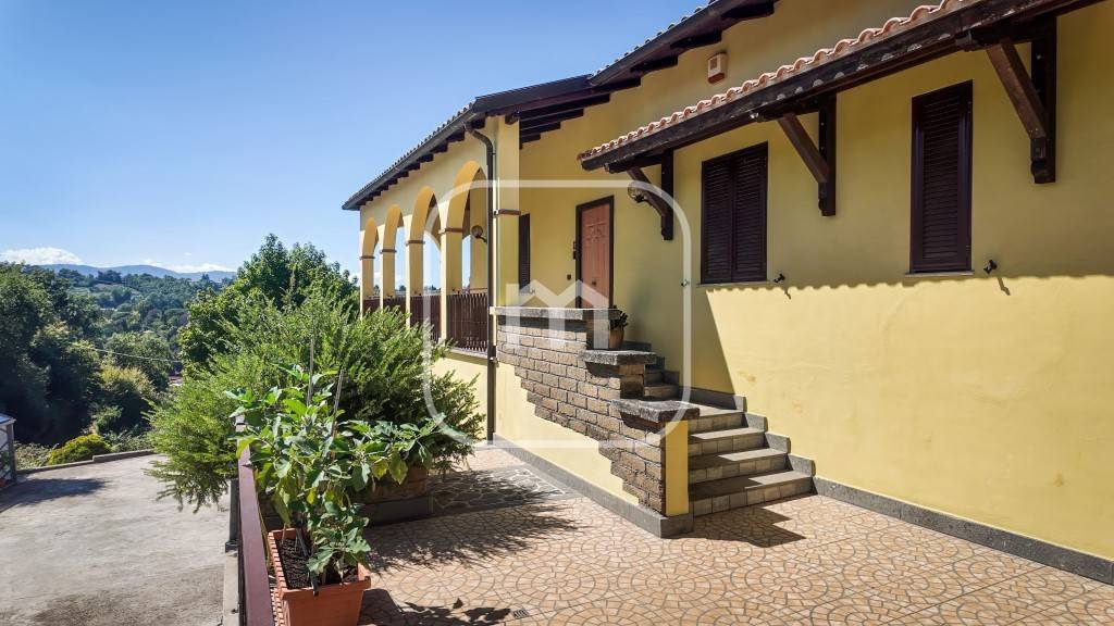 casa indipendente in vendita a Zagarolo