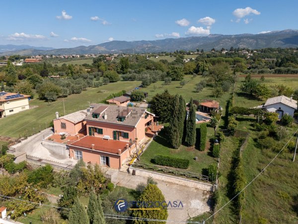 casa indipendente in vendita a Zagarolo