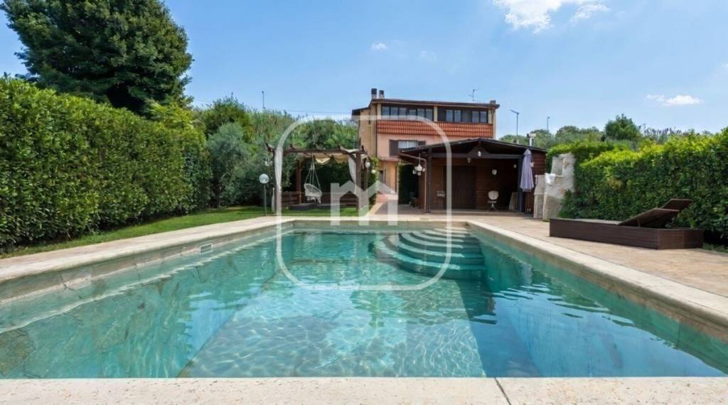 casa indipendente in vendita a Zagarolo