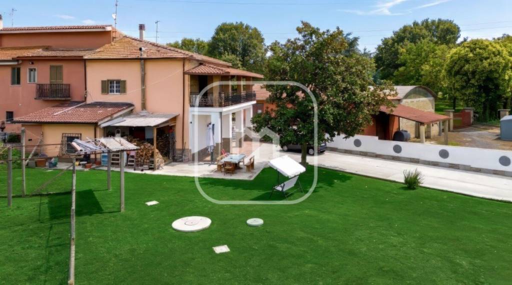 casa indipendente in vendita a Zagarolo