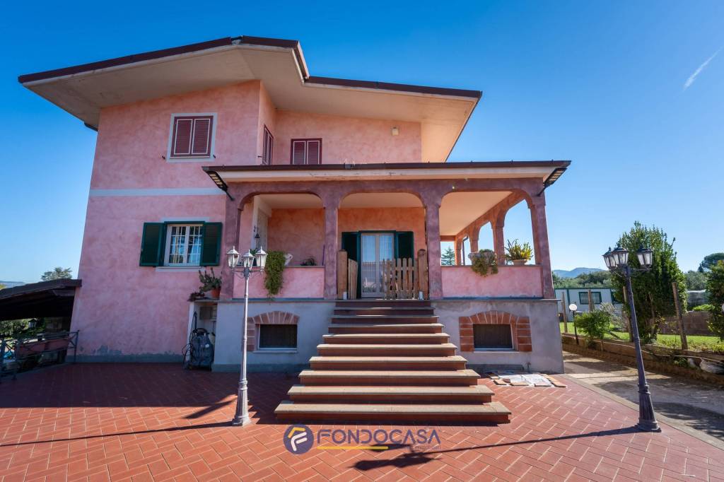 casa indipendente in vendita a Zagarolo