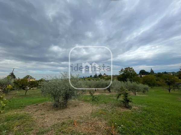 casale in vendita a Zagarolo