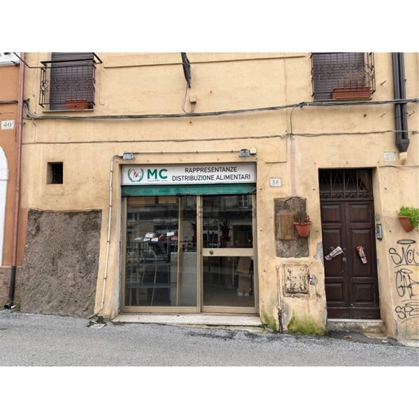 locale commerciale in vendita a Zagarolo