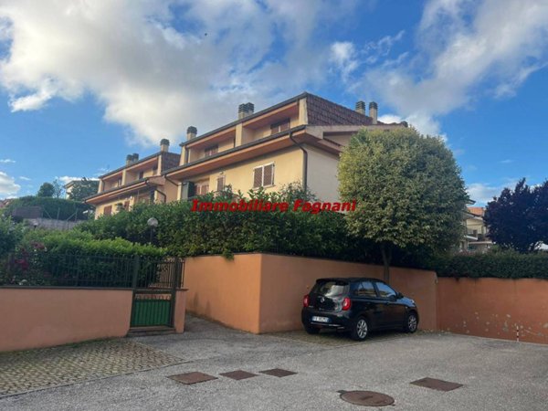 appartamento in vendita a Lariano