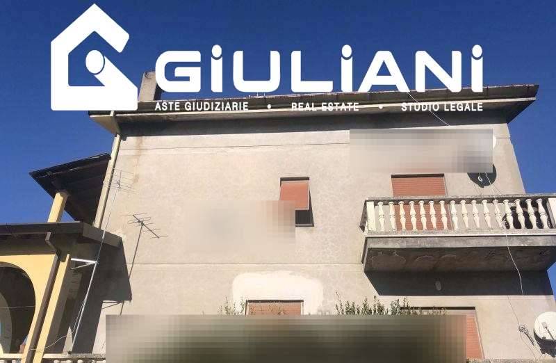 casa indipendente in vendita a Lariano