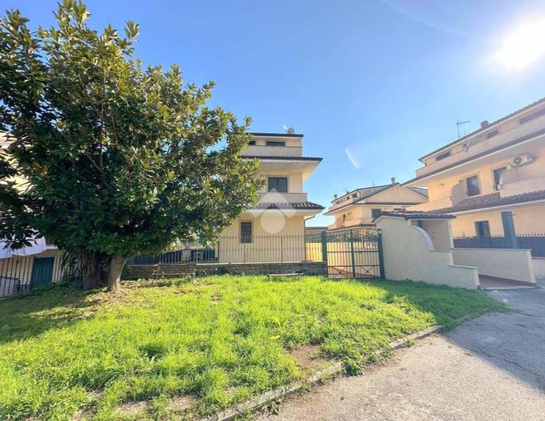 appartamento in vendita a Lariano