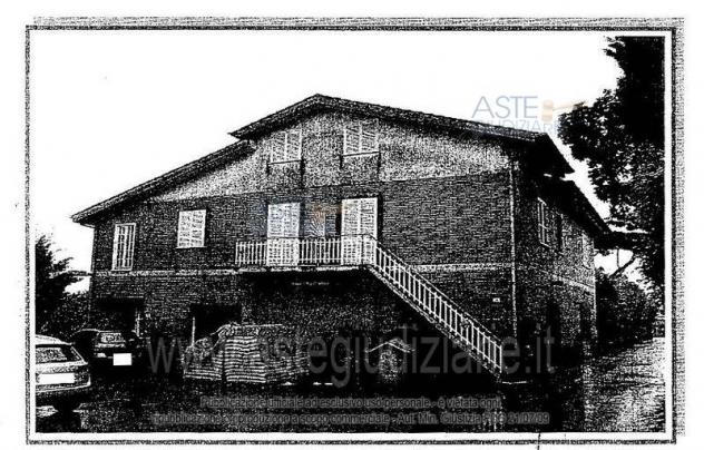 casa indipendente in vendita a Lariano