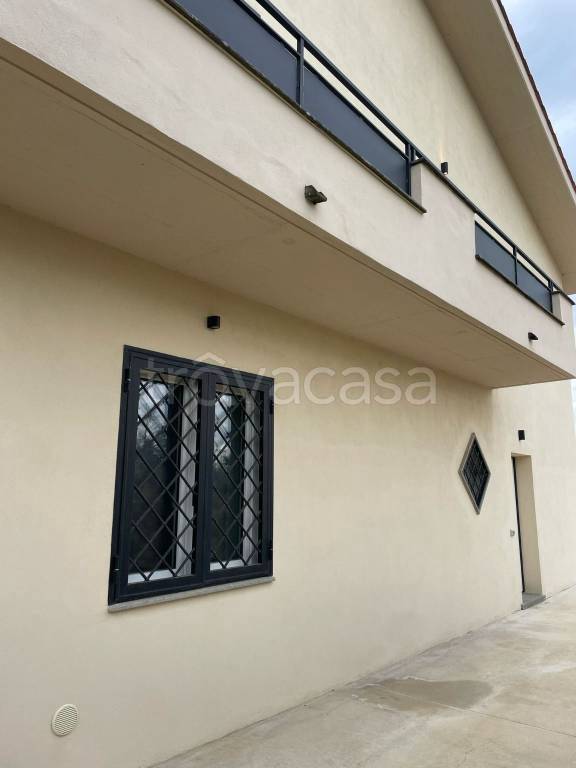 casa indipendente in vendita a Lariano