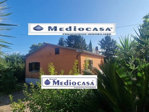 casa indipendente in vendita a Lariano