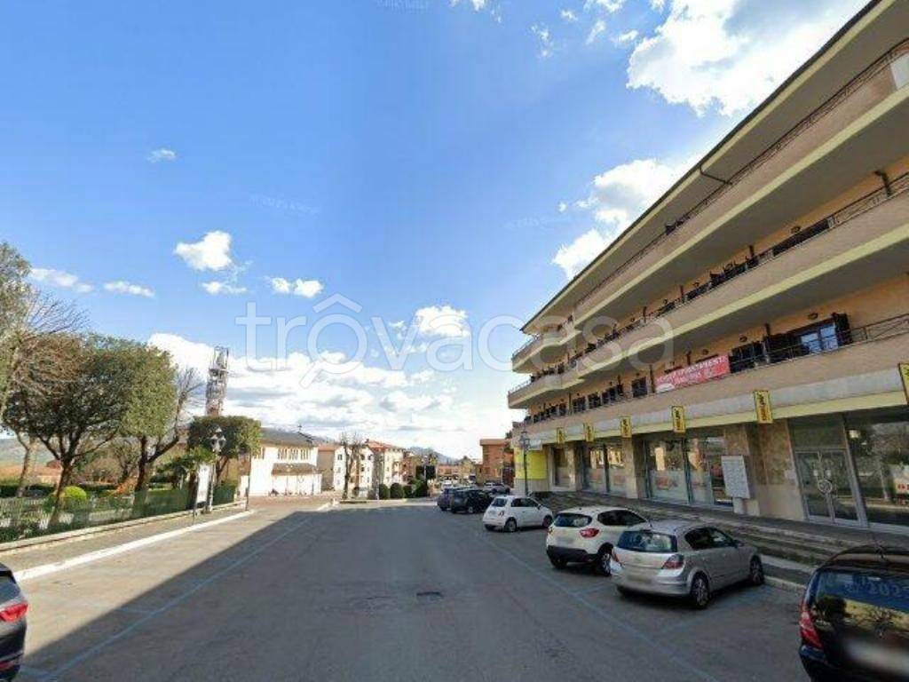 casa indipendente in vendita a Lariano