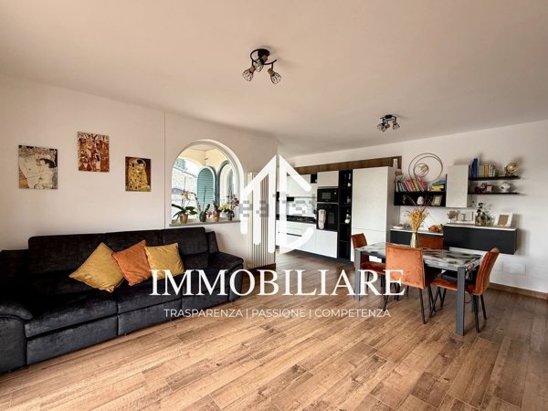 casa indipendente in vendita a Lariano