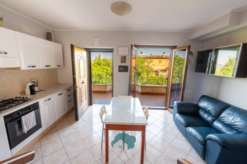 appartamento in vendita a Lariano