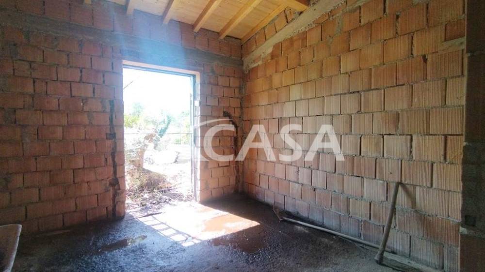 casa indipendente in vendita a Lariano