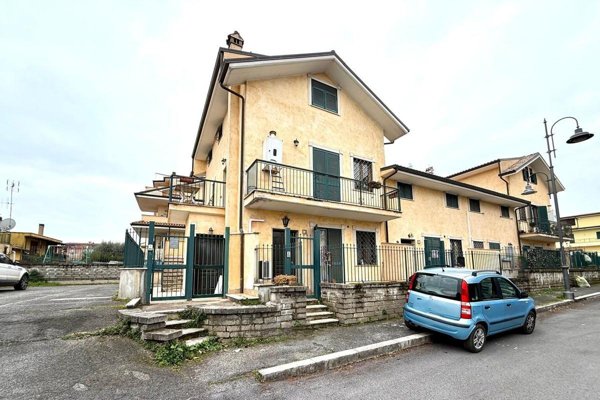 appartamento in vendita a Lariano