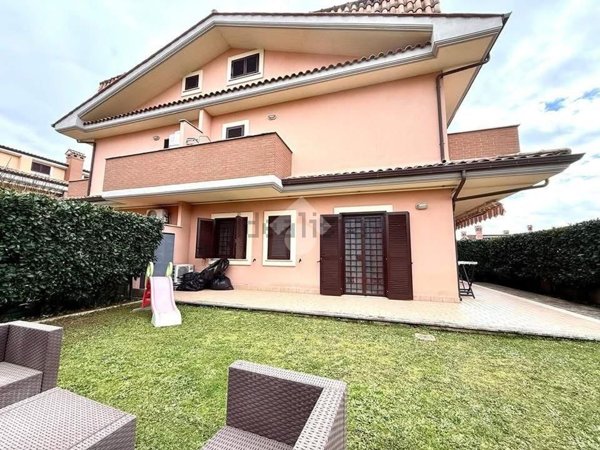appartamento in vendita a Lariano