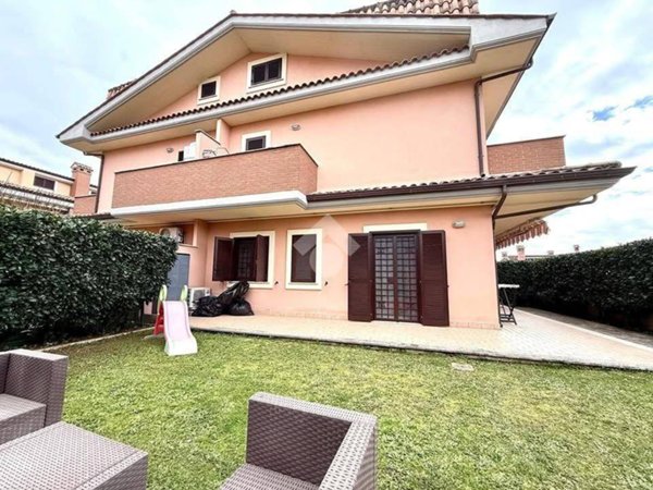 appartamento in vendita a Lariano