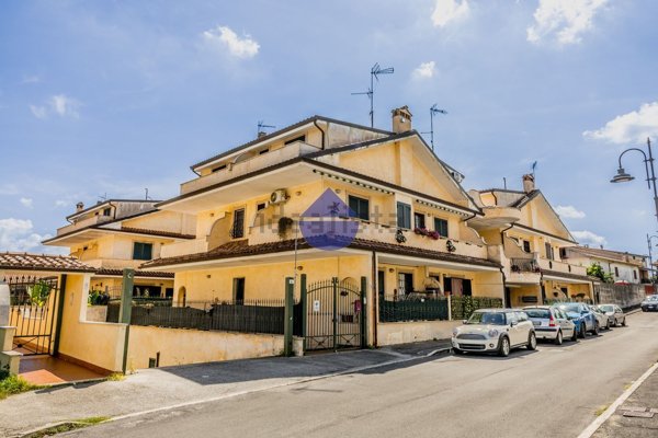 appartamento in vendita a Lariano