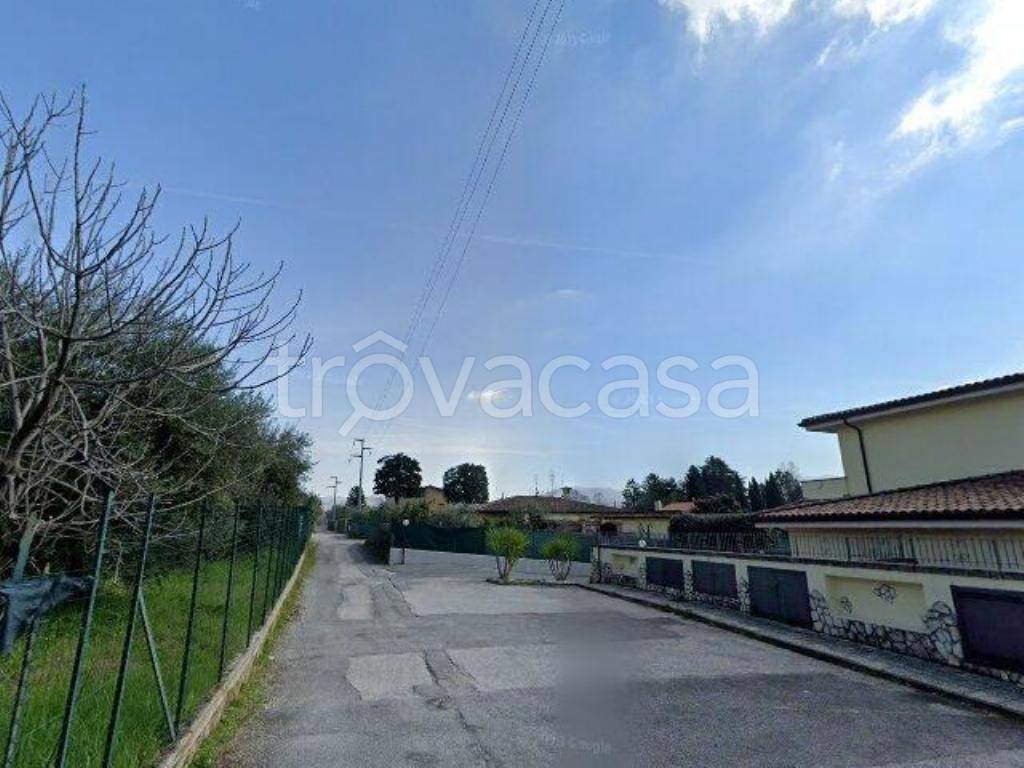 terreno edificabile in vendita a Lariano