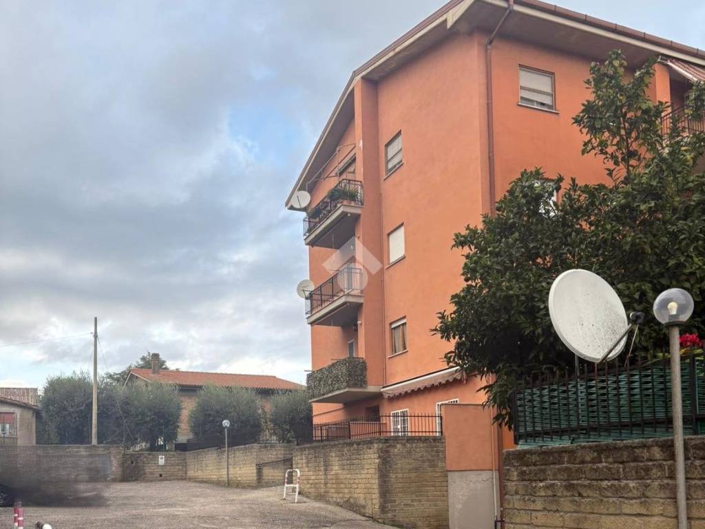 appartamento in vendita a Lariano