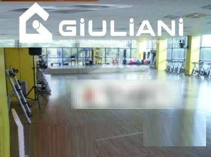 negozio in vendita a Lariano