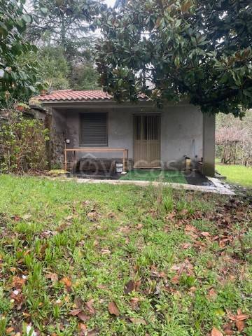 casa indipendente in vendita a Lariano