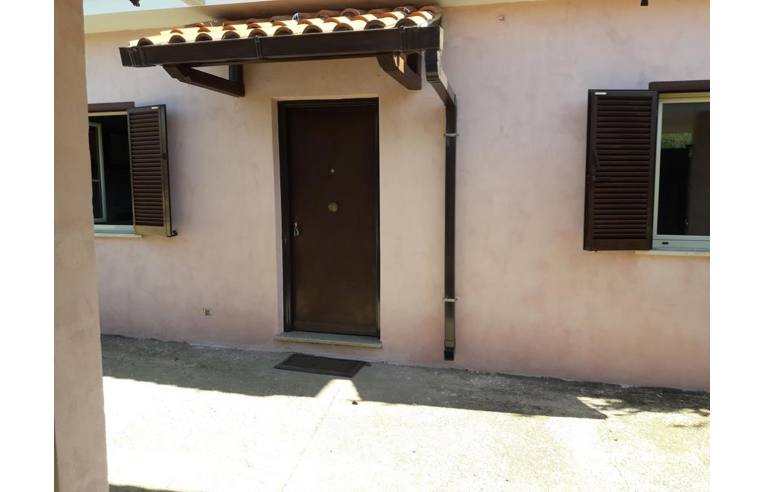 casa indipendente in vendita a Lariano