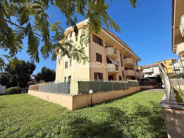 appartamento in vendita a Lariano