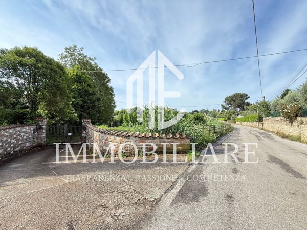 casa indipendente in vendita a Lariano