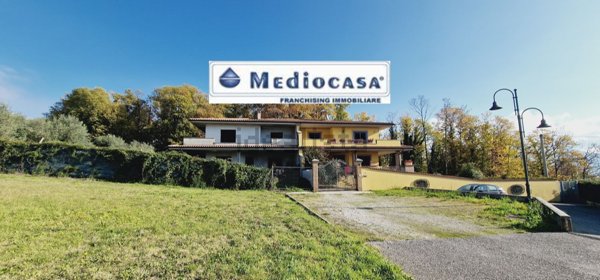 casa indipendente in vendita a Lariano