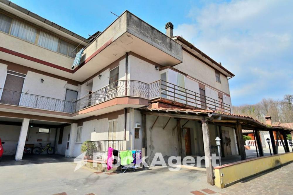 appartamento in vendita a Lariano