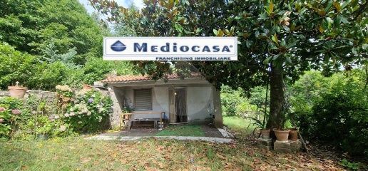 casa indipendente in vendita a Lariano