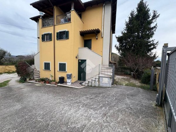 appartamento in vendita a Lariano