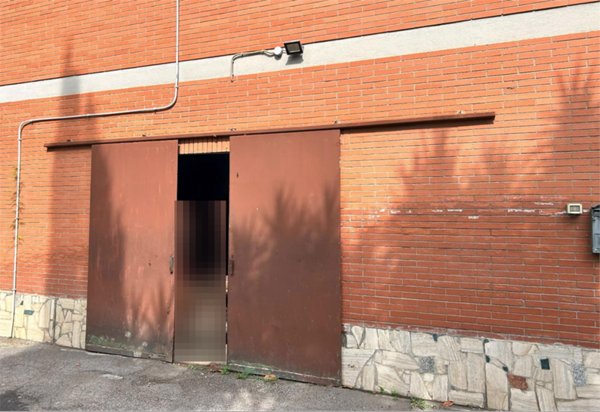 negozio in vendita a Lariano