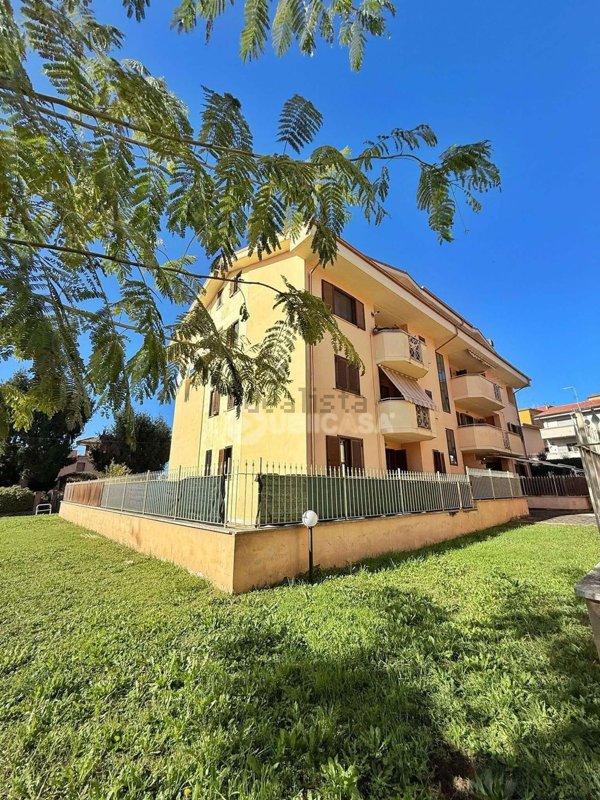 appartamento in vendita a Lariano