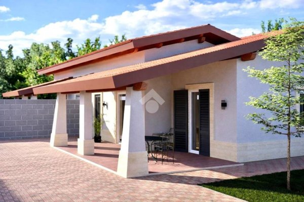 casa indipendente in vendita a Lariano