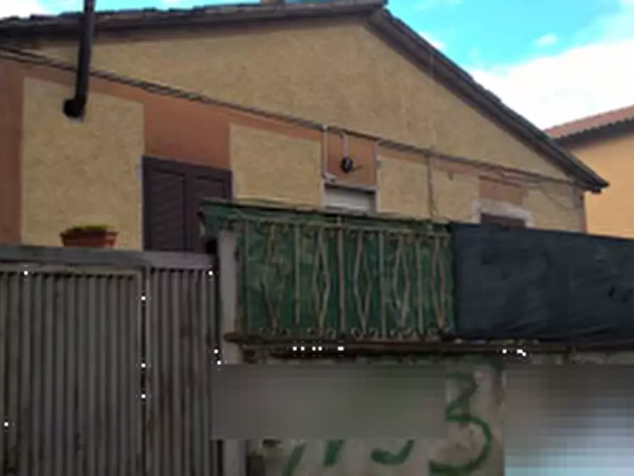 casa indipendente in vendita a Lariano