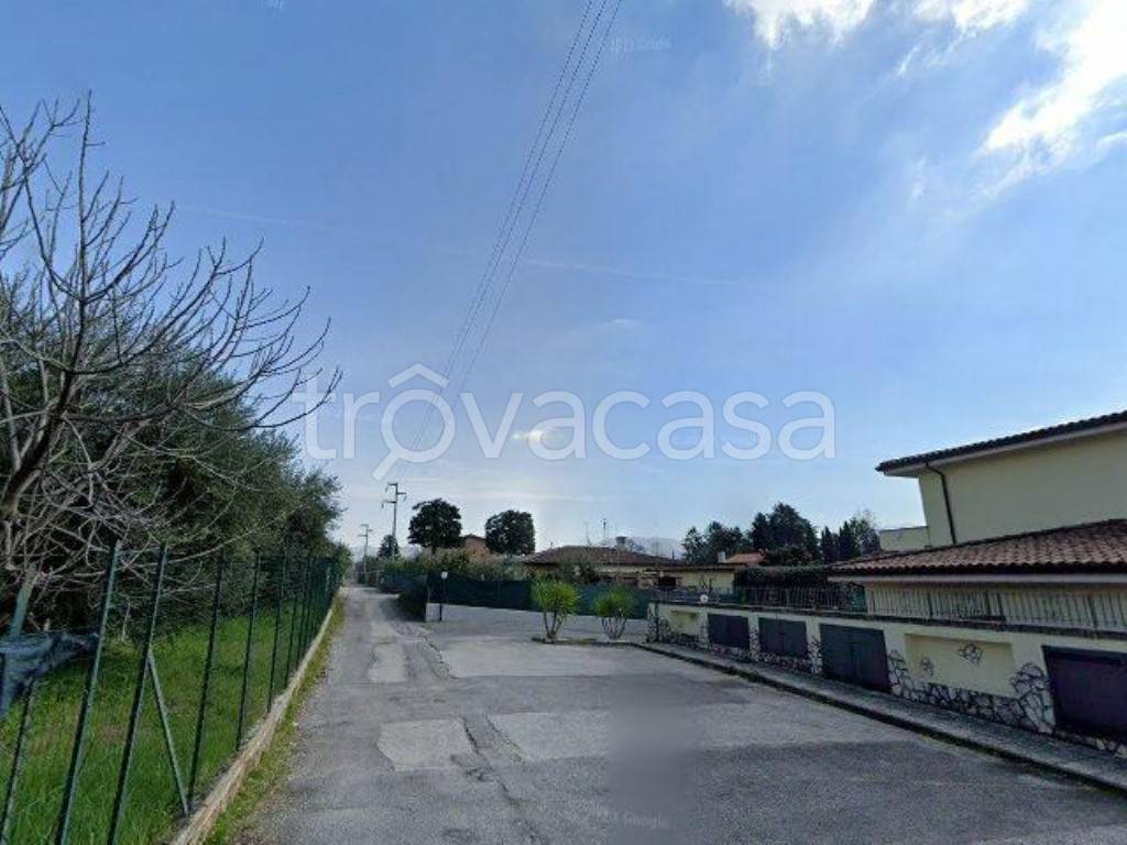 terreno edificabile in vendita a Lariano