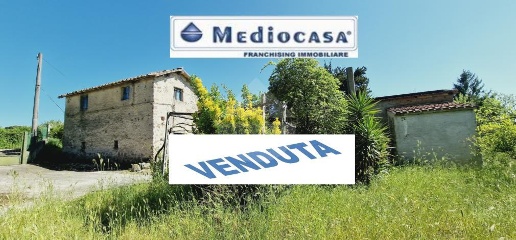 casa indipendente in vendita a Lariano