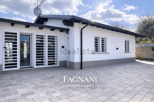 casa indipendente in vendita a Lariano