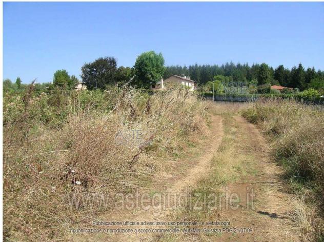 terreno edificabile in vendita a Lariano