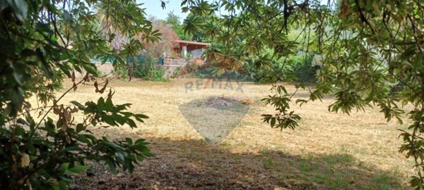 terreno edificabile in vendita a Lariano