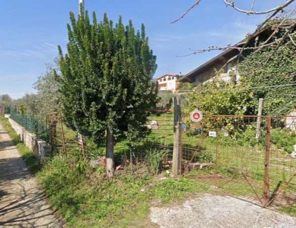 casa indipendente in vendita a Lariano