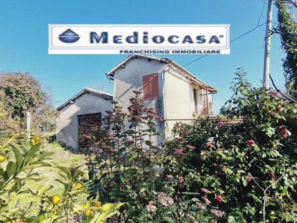 casa indipendente in vendita a Lariano