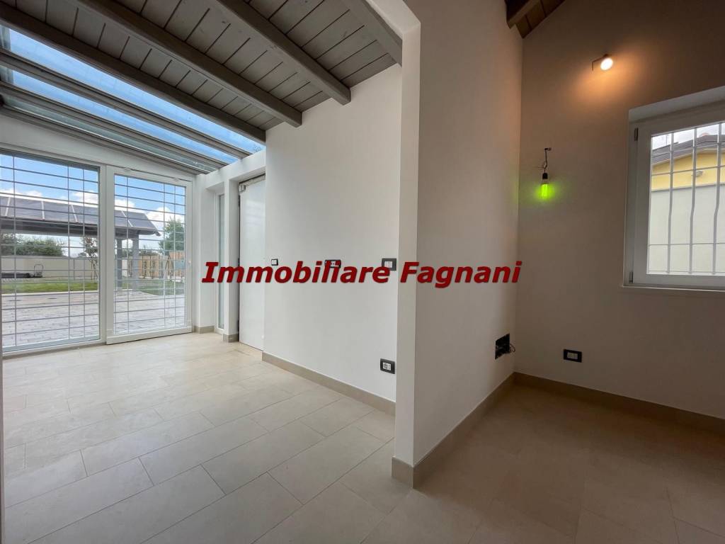 casa indipendente in vendita a Lariano