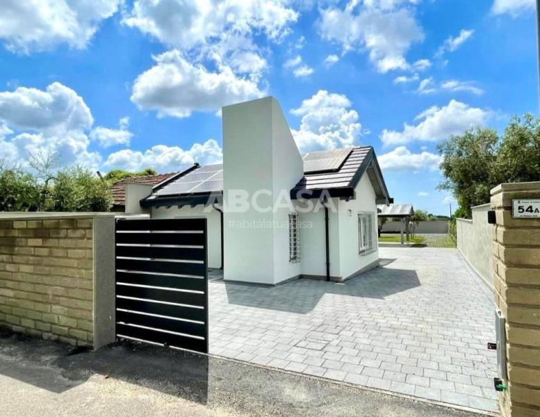 casa indipendente in vendita a Lariano